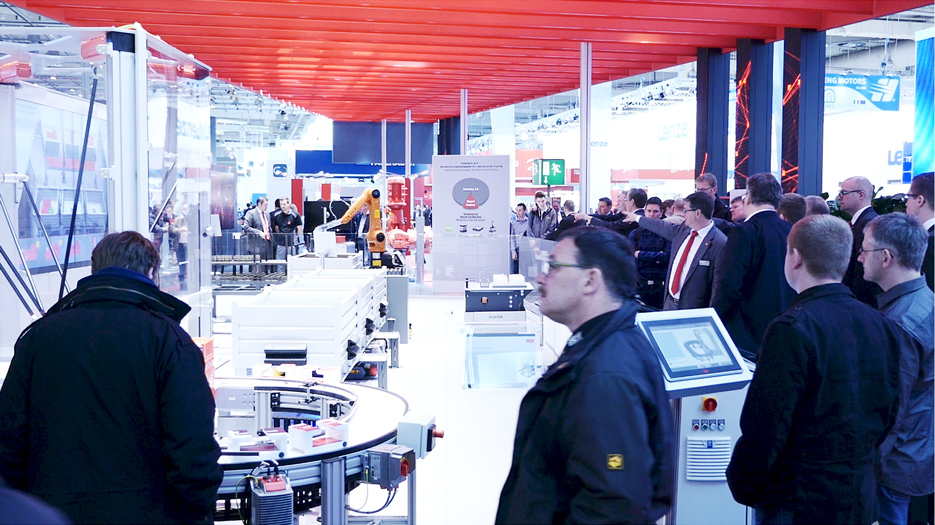 Besucher auf der Messe Hannover